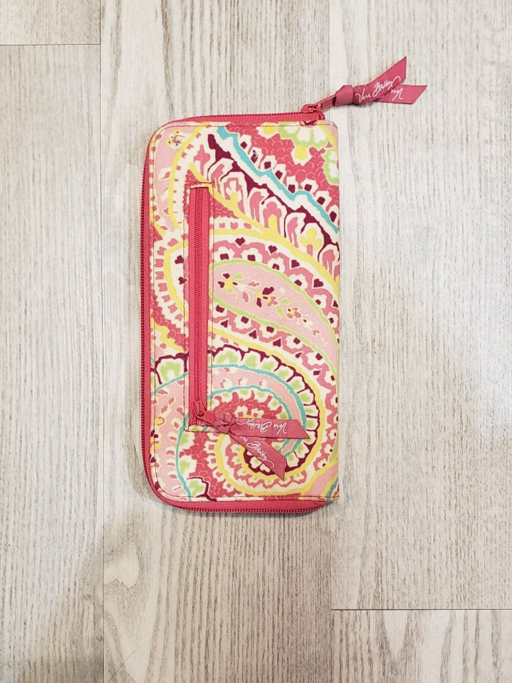 Vera Bradley Travel Wallet - Picture 2 of 3